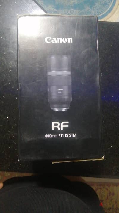 Canon RF600 mm F11 IS STM
