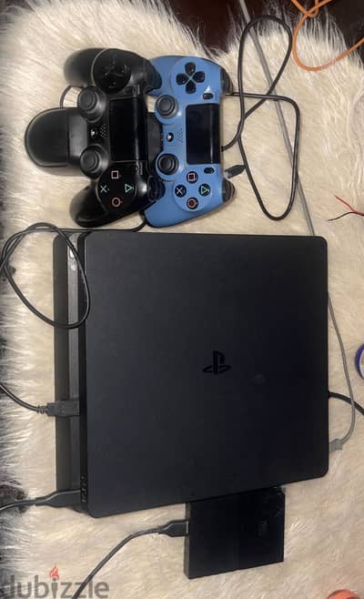 Ps 4 slim