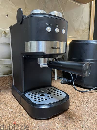 Media tech coffee machine