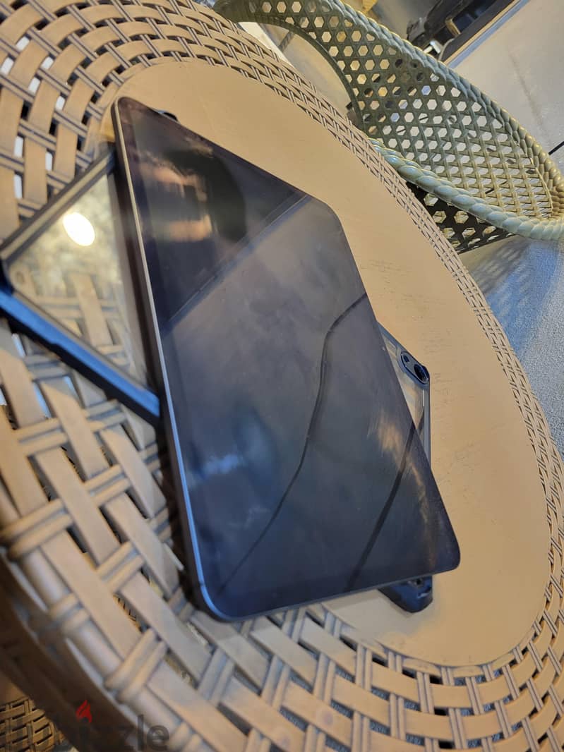 I pad pro m4 6