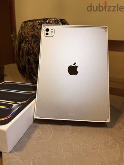 Ipad pro 11-inch M5 %100