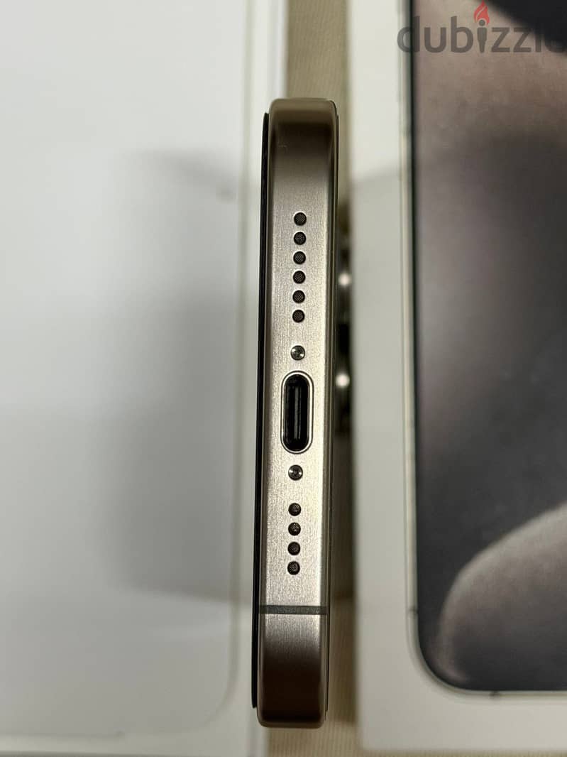 Apple - iPhone 15 Pro Max 3