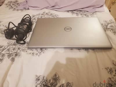 Dell Inspiron 5570
