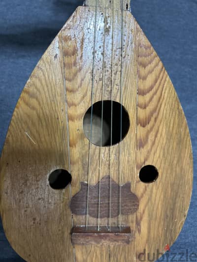 Small wooden Oud
