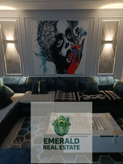 For rent, a furnished hotel apartment with 5 stars in Compound One Katameya, a prime location on the Maadi and New Cairo ring road, and Nasr City.