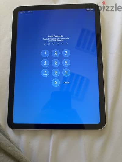 iPad 10th Generation 10.9 inch like brand new, with 6 month warrantee