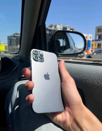 iPhone 12 Pro zero taxes الي هيفاصل ميبعتش