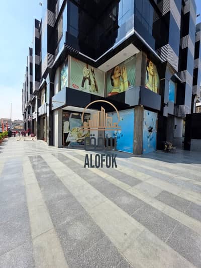 Shop for rent 18 meters for 20 thousand in the gathering next to Seven Stars and the Court Square