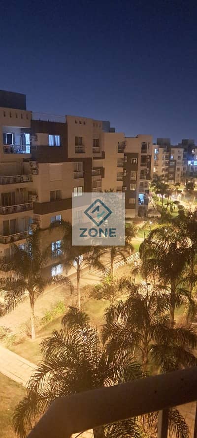 شقه للبيع بمدينتي 200 م فيو وايد جاردن 4 غرف كاش b12
