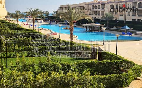 شالية مفروش ومجهز بالكامل بالتكييفات فيو رائع علي حمام السباحة في بالم بيتش العين السخنه