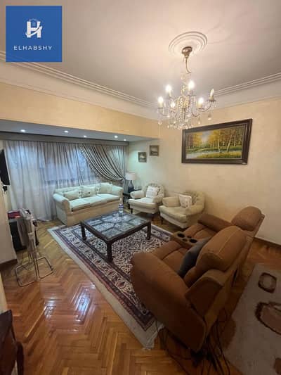 فرصة استثمارية فى شارع جامعة الدول الرئيسى 150م المهندسين مسجلة وتصلح سكنى أوإدارى .