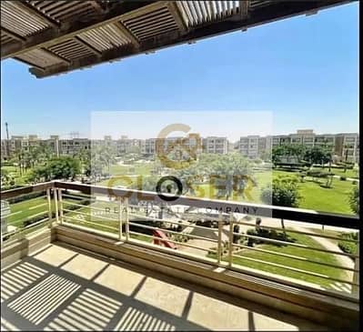 شقه للبيع بمقدم 595k قسط ع 12سنه بكمبوند تاج سيتيTaj City ف التجمع الاول امام المطار