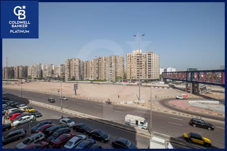 Apartment for sale 225 m Smouha - (Police Towers) - Brand Tower - Price includes air conditioners + Jacuzzi + kitchen cabinets.