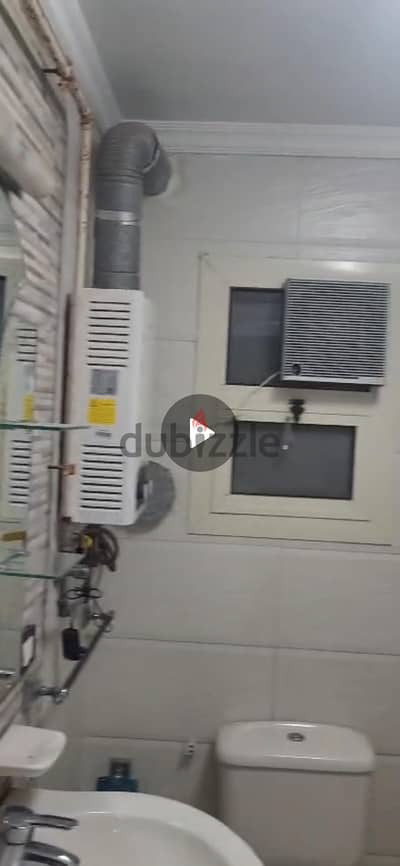 محمود حسن متفرع من طومنباى جه قصر الطاهره الزيتون