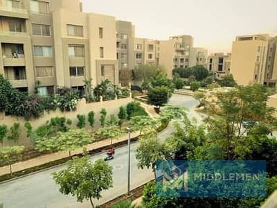 studio 88m prime location Fully furnished ready to move palm hills village gate new cairo next to auc
