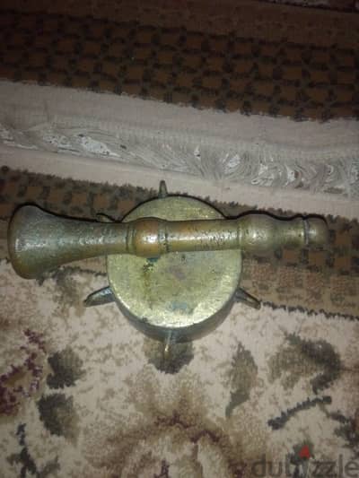 هون نحاس عمره اكثر من 150 عاما للبيع