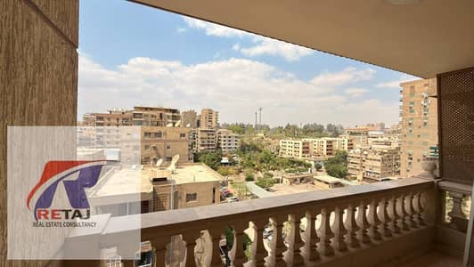 شقة 220م /جاهزه علي السكن مباني 2012 / مدخل شيك خلف الحديقة الدولية ومكتبة سمير وعلي