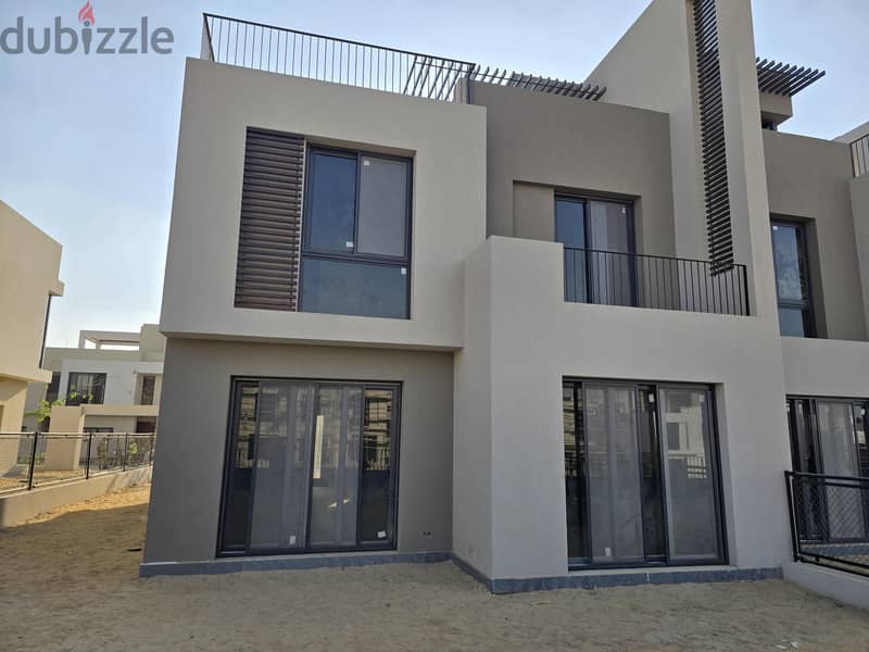 Corner Townhouse Landscape View 0 Corner Townhouse Landscape View 0