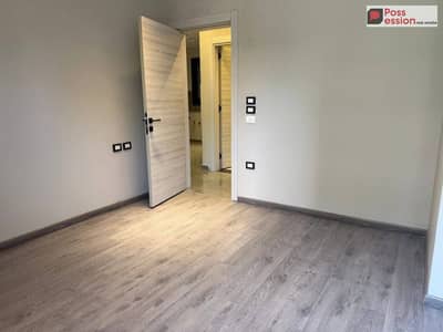 بنتهاوس استلام سنتين متشطب للبيع في كمبوند لافيستا patio oro  بالتجمع