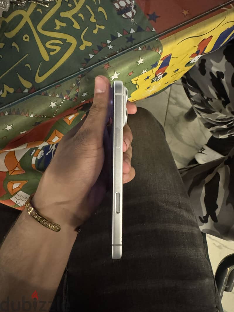 Apple - iPhone 17 Pro Max 4
