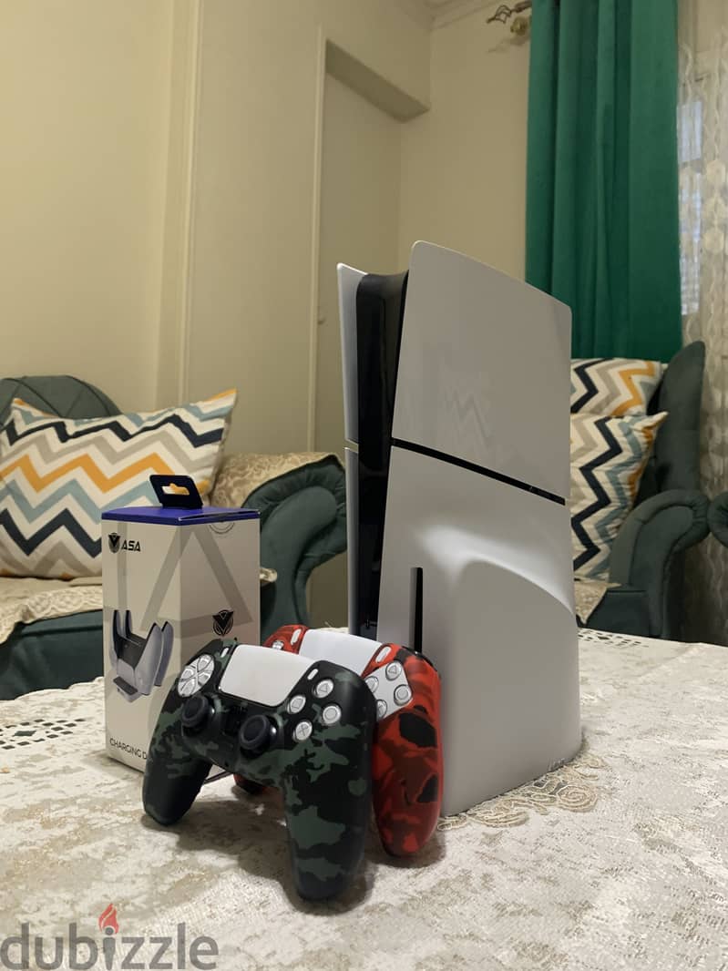 Ps5 slim 2 controller 1