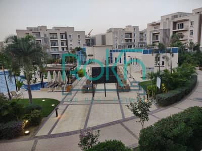 شقه 181متر للبيع ف  october plaza sodic