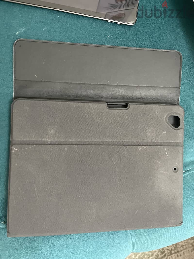 Ipad 9 used like new 1