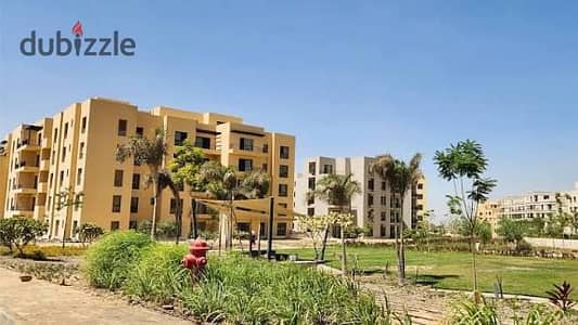 بالسعر القديم شقة 3 غرف180 متر للبيع لوكيشن مميز