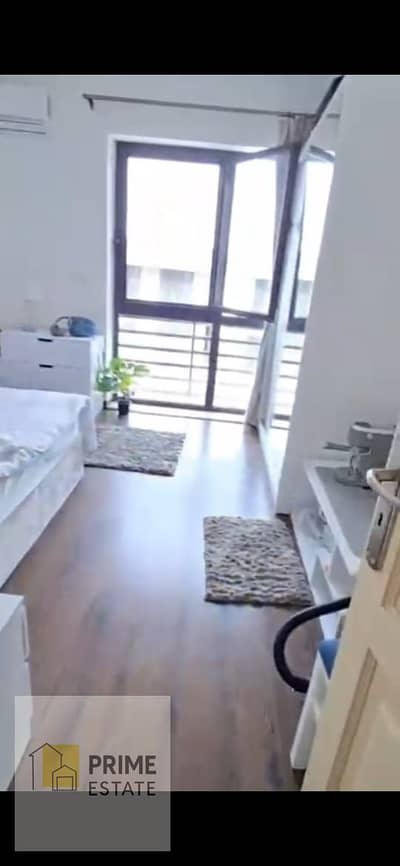 فرصة مميزة للبيع بالمطبخ في مدينتي B8 طلعت مصطفي –77م جاهزة للاستلام مع تكملة أقساط حتي 2032 فيو مفتوح