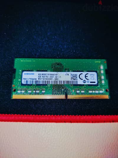 للبيع رام 8جيجا ddr4