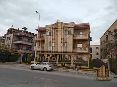 بيزمنت 400 م للبيع في البنفسج التجمع الاول بجانب واتر واى