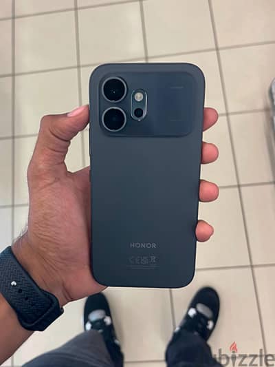 HONOR 600 فتحة كرتونه لسا زيرو