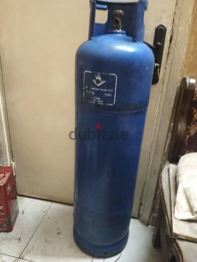 اسطوانات غاز كبيره 25 كيلو بحاله ممتازه