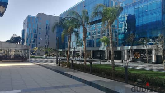 مكتب 3 غرف للايجار داخل مول كابيتال بيزنس بارك الشيخ زايد