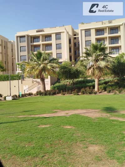 شقة ريسيل باقل مقدم بالماركت وبعقد قديم واستلام فوري في كومباند فيفث سكوير المراسم التجمع الخامس القاهرة الجديدة بجوار ماونتن فيو Square Al-Marasem Co