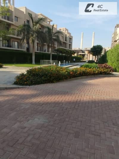 فيلا تاون هاوس كورنر 350م تطشيب الترا سوبر لوكس بالتكيفات والمطبخ جاهزة ع السكن برايم لوكيشن بكومباند فيفث سكوير المراسم التجمع الخامس Fifth Square Co
