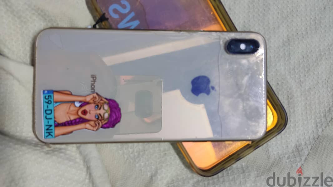 Apple iPhone XS Max 3