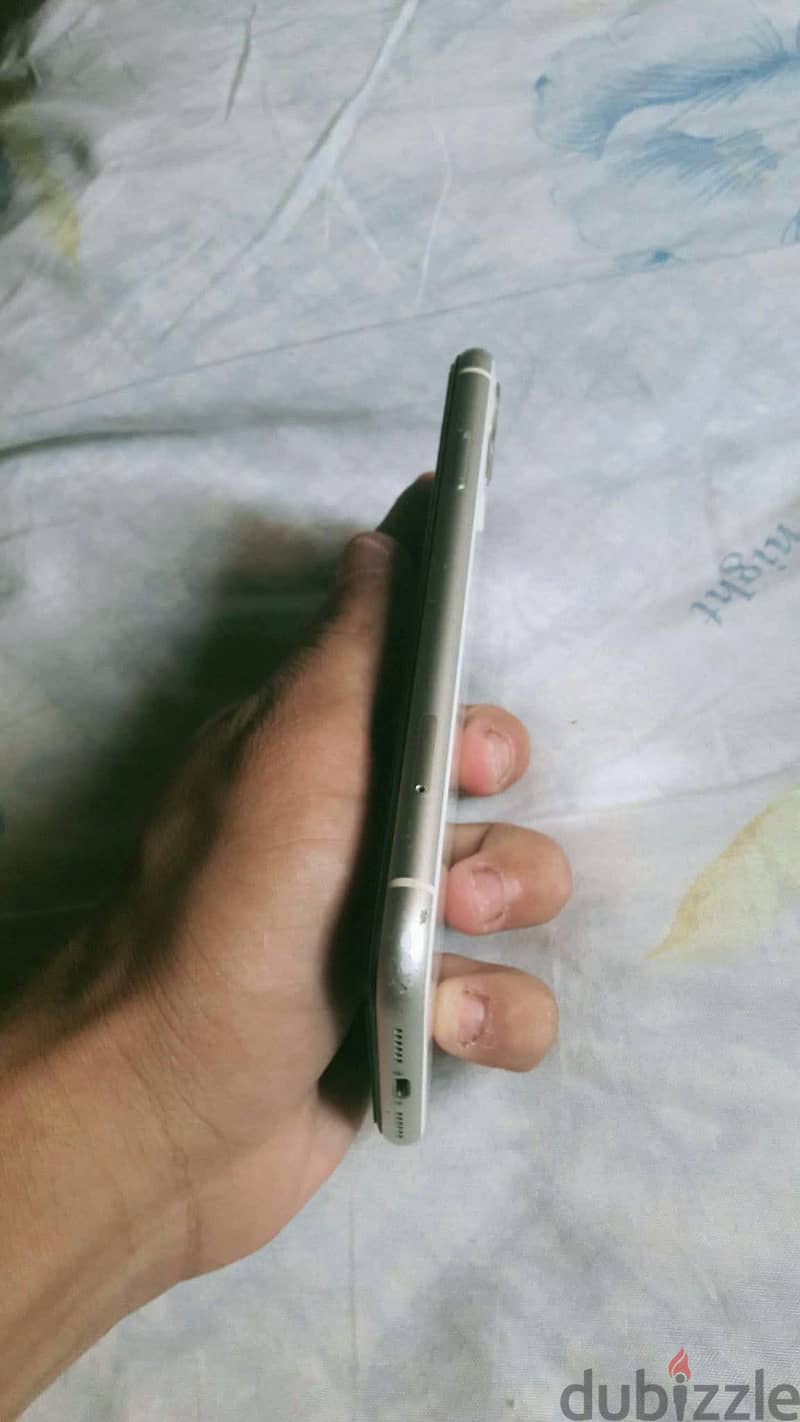 Apple - iPhone 11 1