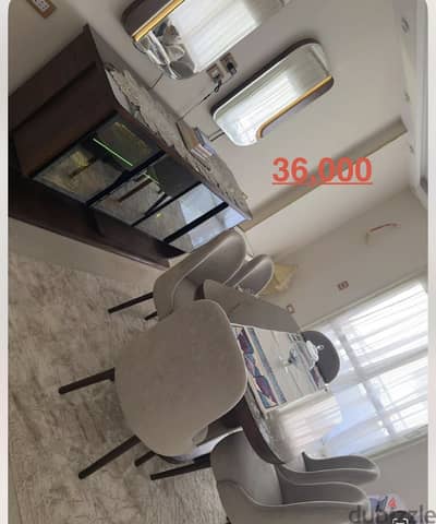 سفره ٦ كراسي مع بوفيه و مرايات  جديد استخدام  سنه فقط