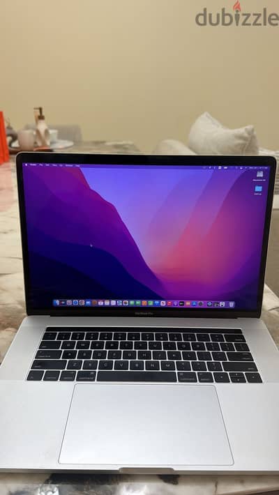 MacBook Pro 15-inch 2016 استعمال خفيف