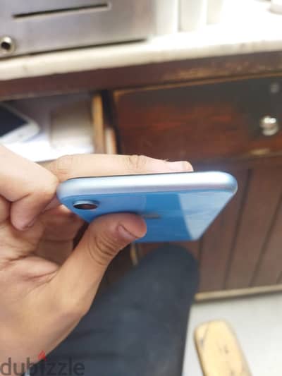 Apple - iPhone XR