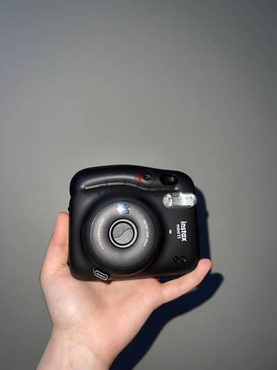 كاميرا Fujifilm Instax Mini 11 أصلية