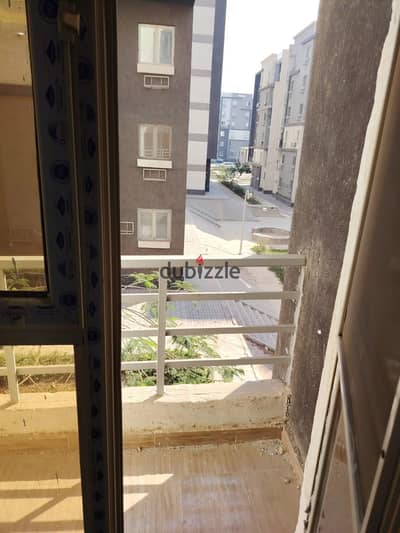 شقة للبيع في سكن مصر العبور الجديده ١٢٠ متر