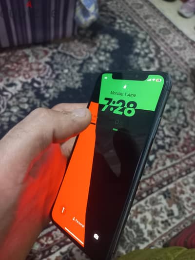 Apple - iPhone X