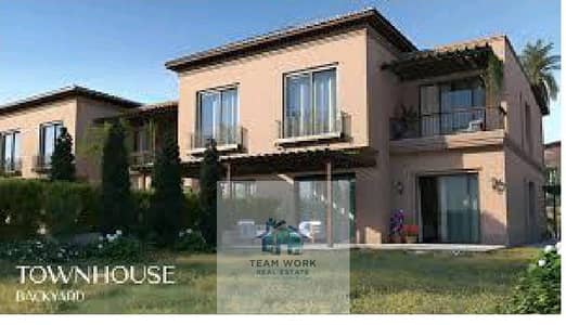 Townhouse resale for sale in Village West compound (Dorra) in Sheikh Zayed City, two minutes from Hyper One, down payment of 13,250,000 at a very attractive price.