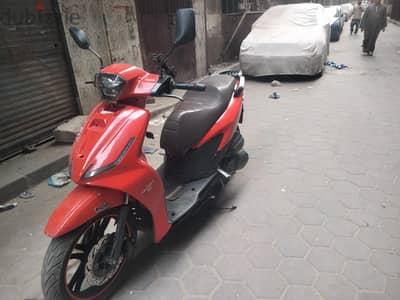 اسكوتر  اكس ماكس