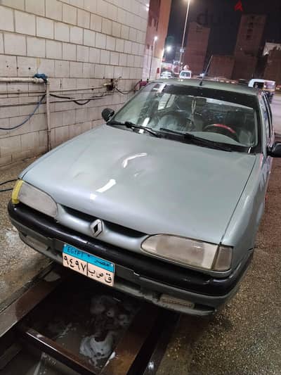 رينو راينبو 1999