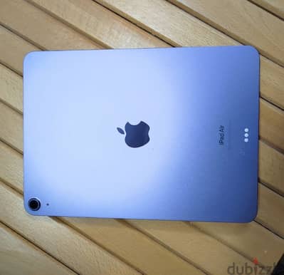iPad Air 5th Generation 10.9 M1 64GB WIFI + pencil + cover