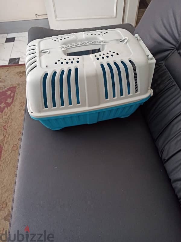 cat holder 1