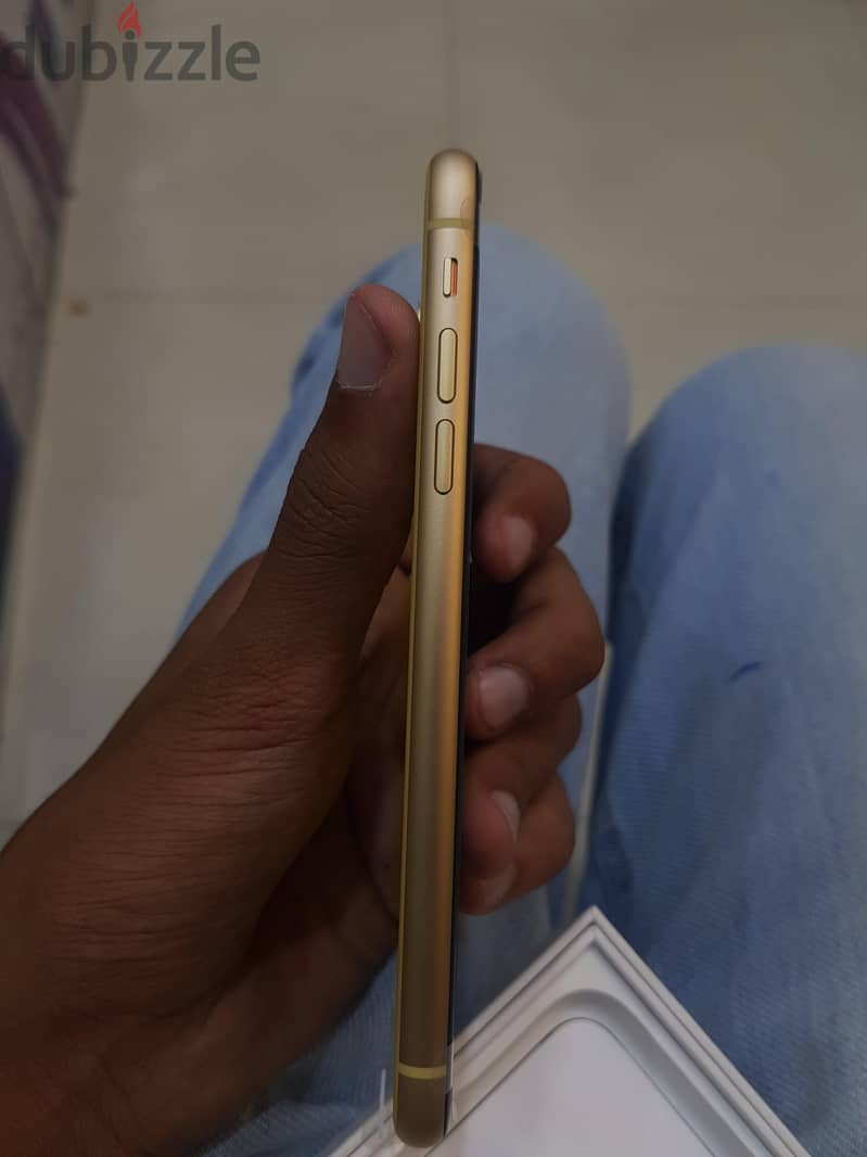 Apple - iPhone XR 2